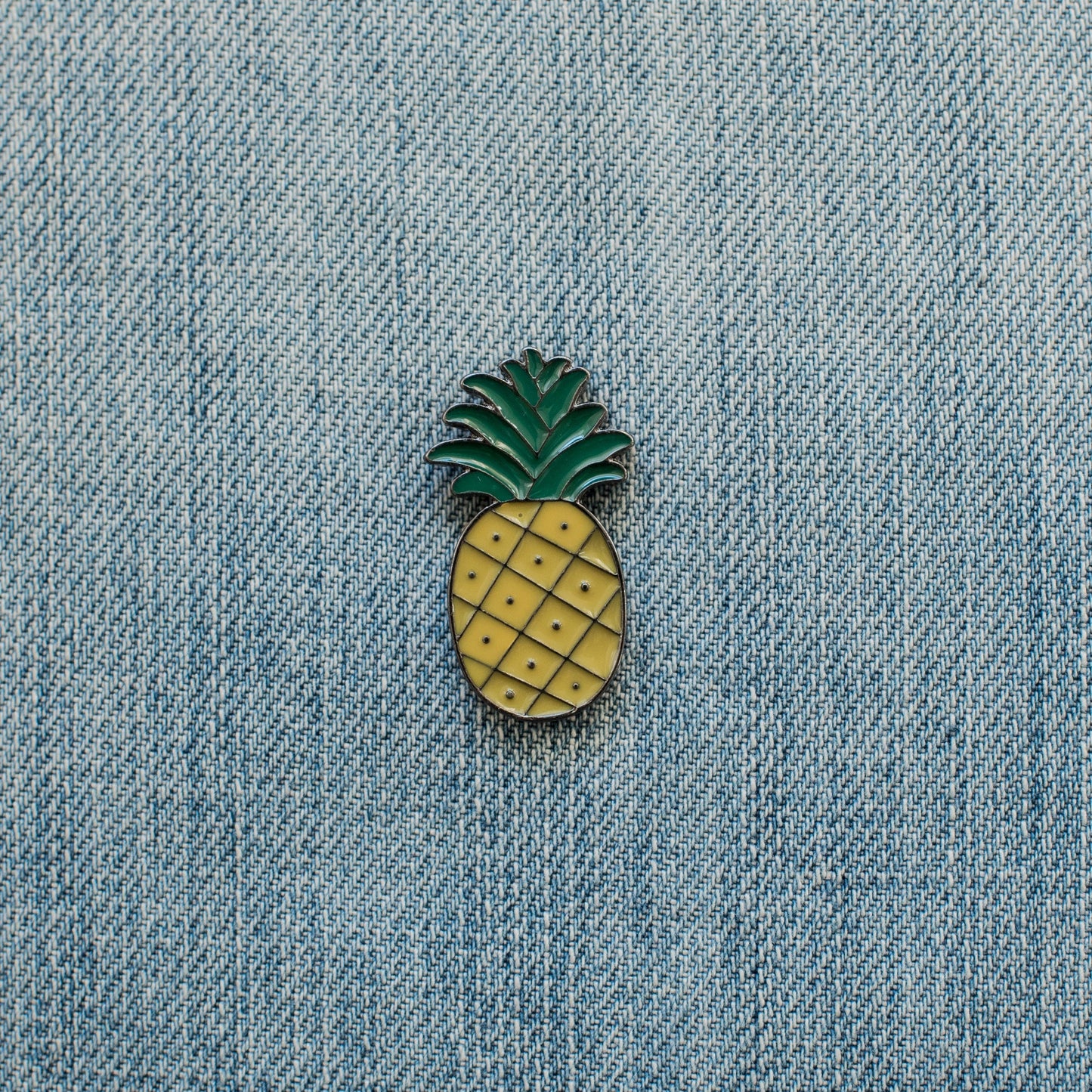 Enamel pin